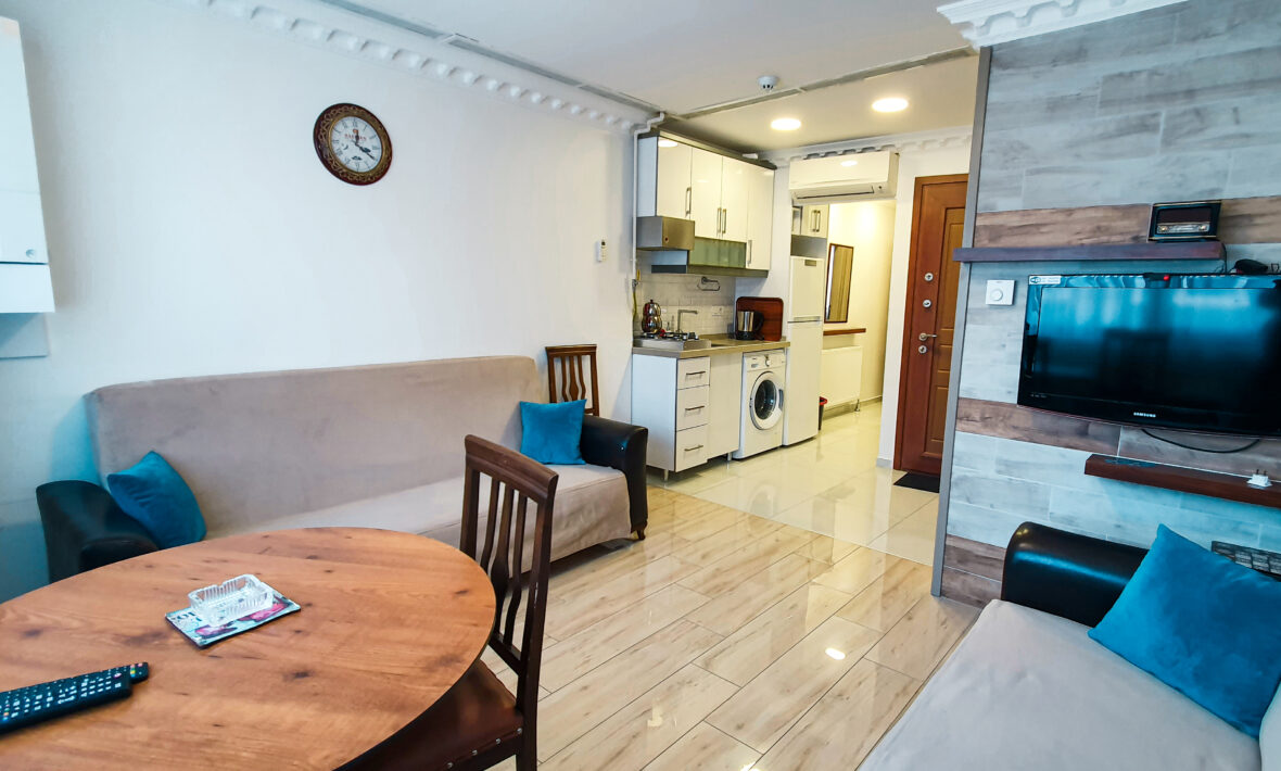 One Bedroom Apartment Top Floor